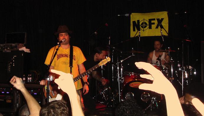 picture of Fat Mike of NOFX, with drummer Eric Sandin taken February 2007 by Miles Gehm in San Francisco